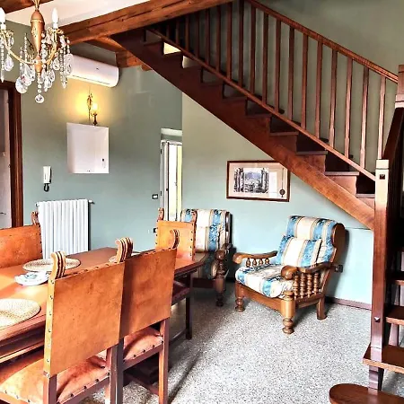 I Segreti Del Borgo - Cosmopolitan * Ostra